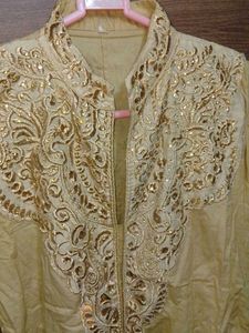 Elegant Embroidered Kurta