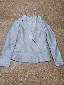 Elegant Light Blue Blazer