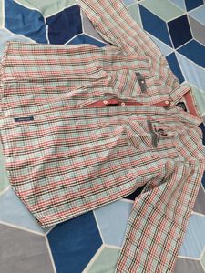Men's Plaid Button-Down Shirt