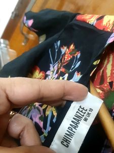 M SIZE 34 Bust Navy Blue Floral Top