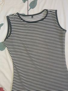 Sleeveless Black-n-white Striped A-line Dress