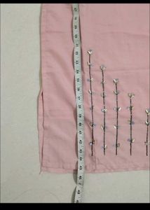 Elegant Pink Kurta with Delicate Embroidery