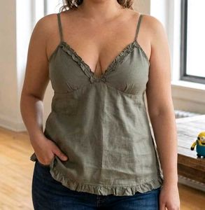 Ruffle Trim Deep Neck Cami Top💚