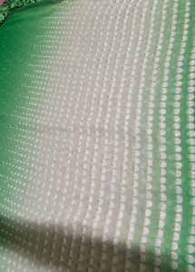 Elegant parrot Green Ombre Saree with blouse piece