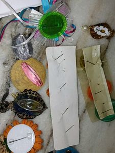 all in 300 Assorted Hair Clips &amp; Brooches