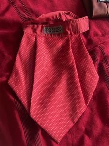 Yonex Men's Red Polka Dot Dhoti Scarf
