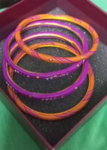 Set of 4 Fashionable Bangles/Bracelet