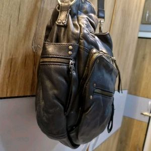 Chic Black Leather Shoulder Bag💥