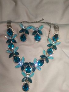 Sparkling Aqua Jewel Set: Necklace, Ring &amp; More