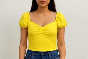 Butter yellow top