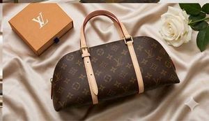 LOUIS VUITTON**SQUIRE EAST WEST BAG WD BOX
