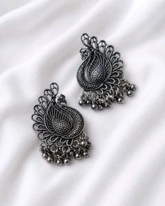 Compliment Magnet✨Oxidised Peacock Earrings