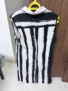 Stylish Sleeveless Striped Dress
