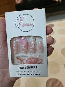 Nakhi Press On Nails