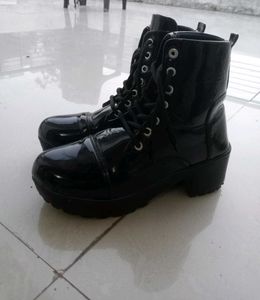 Chunky Platform Lace-Up Boots
