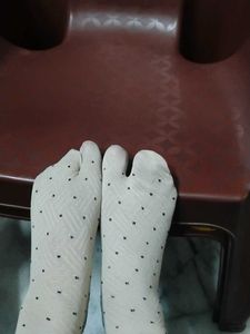 Women's Toe Socks with Polka Dots