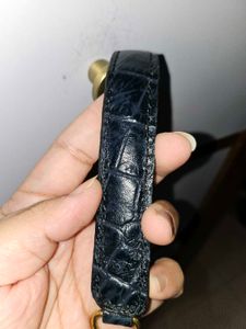 Elegant Chain Strap Bag Accent