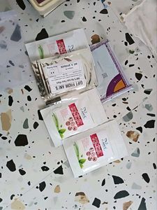 ani's Rose Herbal Wax Powder