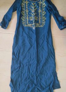 Elegant Embroidered Blue Kurta