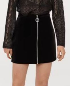 H&amp;M - Black Velvet Mini Skirt with Zipper