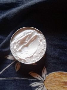 Nivea Creme Moisturizer