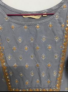 Elegant Grey Floral Print Kurta