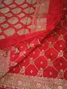 Red Banarasi jaal butti Silk Saree