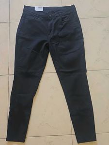 Classic Black Skinny Fit Jeans