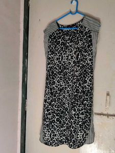 Chic Leopard Print 1 peace