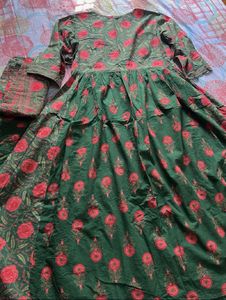 🧚‍♀️Elegant Floral Kurta Set with Dupatta