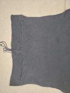 Stylish Grey Ribbed Turtleneck Top