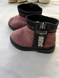 Cute Pink Boots with Zipper