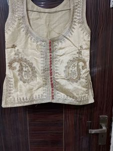Beautiful Pink Embroidered Kurta