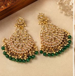 Beautiful Green &amp; Gold Traditional Chandelier Earr