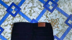 Black Ripped Skinny Jeans