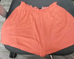 2 shorts peach and stripe free size