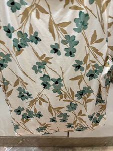 H&amp;M Off White Floral Top