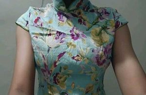 Beautiful Floral Print Mandarin Collar Blouse