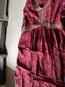 Elegant Red Floral Print Kurti
