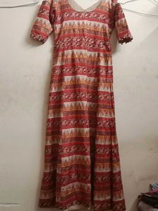 Elegant Ethnic Kurta with Striking Print