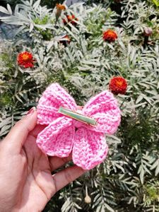 Handmade Pink Crochet Bow Hair Clip