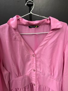 Chic Pink Tiered Midi Dress