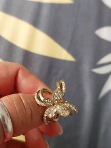 Sparkly Bow Ring