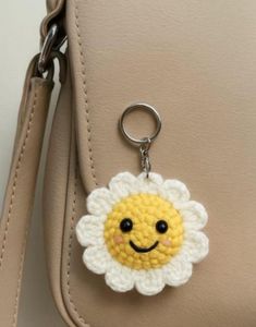 Handmade Cute Crochet Daisy Keychain