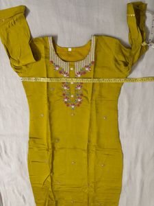 🆕Mustard Embroidered Kurta Set with Pant