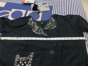 Muslin Silk Partyware Suit