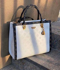 *LATEST GUESS BAG**12A QUALITY* WITHOUT BOX