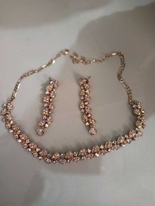 orange necklace with earning