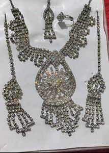 Sparkling Rhinestone Jewelry Set