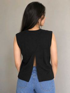 Black Sleeveless Knit Top